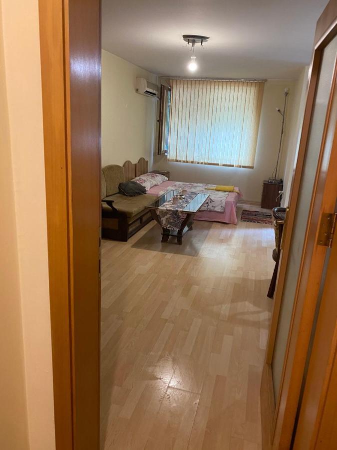 Апартамент Столетов Varna Exterior foto
